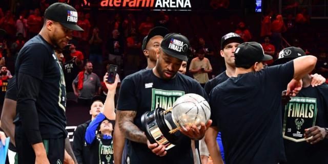 1625537623598027018.jpg PJ-Tucker-210705-scaled-e1625532639398-1024x513.jpg