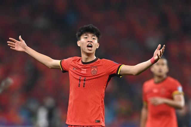 欧冠直播-王钰栋的天花板，不在球场上，而在他所处的环境里